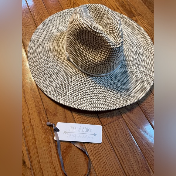 Nikki Beach Harper hat. Worn once! - Picture 4 of 7